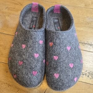 Haflinger Gray and Pink Heart Slippers
